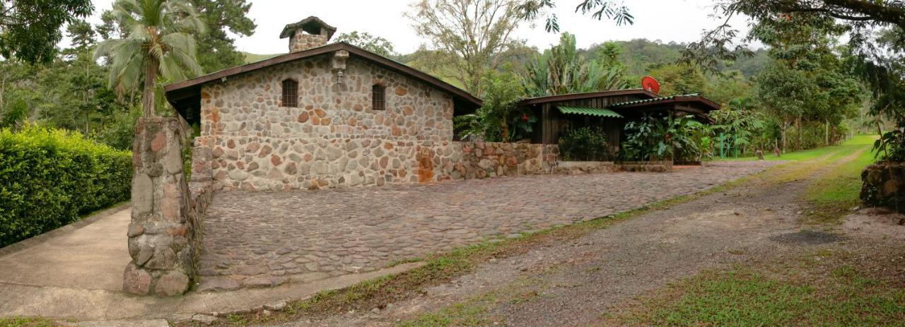 Malekus Mountain Lodge Aguas Claras  Exterior foto