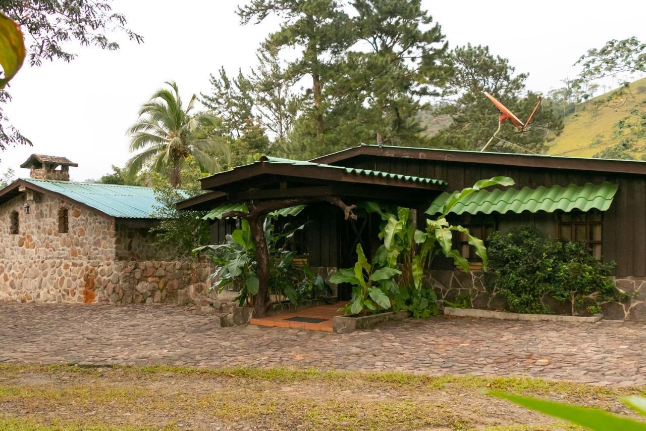 Malekus Mountain Lodge Aguas Claras  Exterior foto